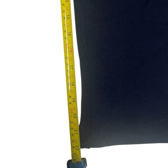 ST. JOHN Sappire Pearl Blazer and Pant Set - Picture 15 of 16